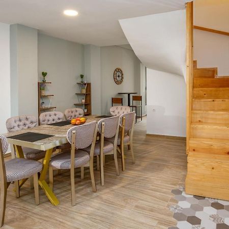 Central Art Maisonette By Estia Appartement Iraklion Buitenkant foto